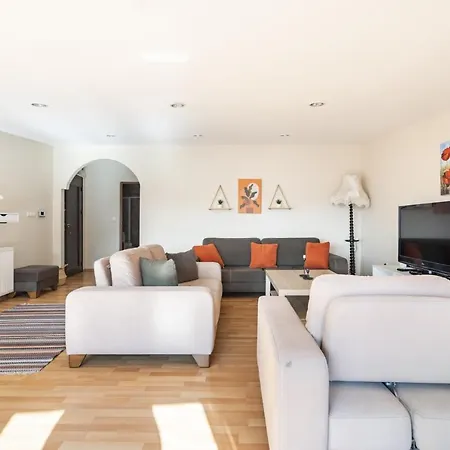 Flat Close To Taksim Square In Beyoglu *