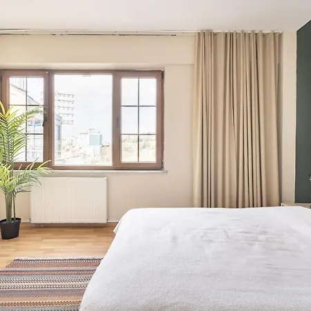 Flat Close To Taksim Square In Beyoglu Апартаменты *